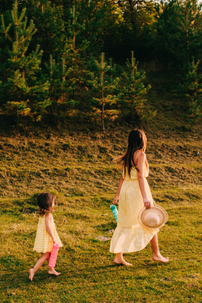 young-mother-daughter-outdoors
